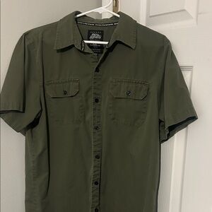 Casual Olive Green Button-Down Shirt